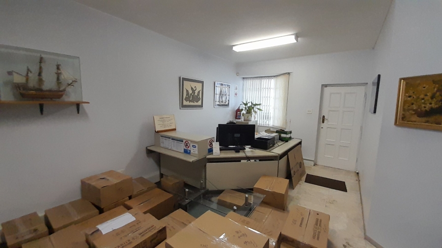To Let Commercial Property for Rent in Claremont Upper Western Cape